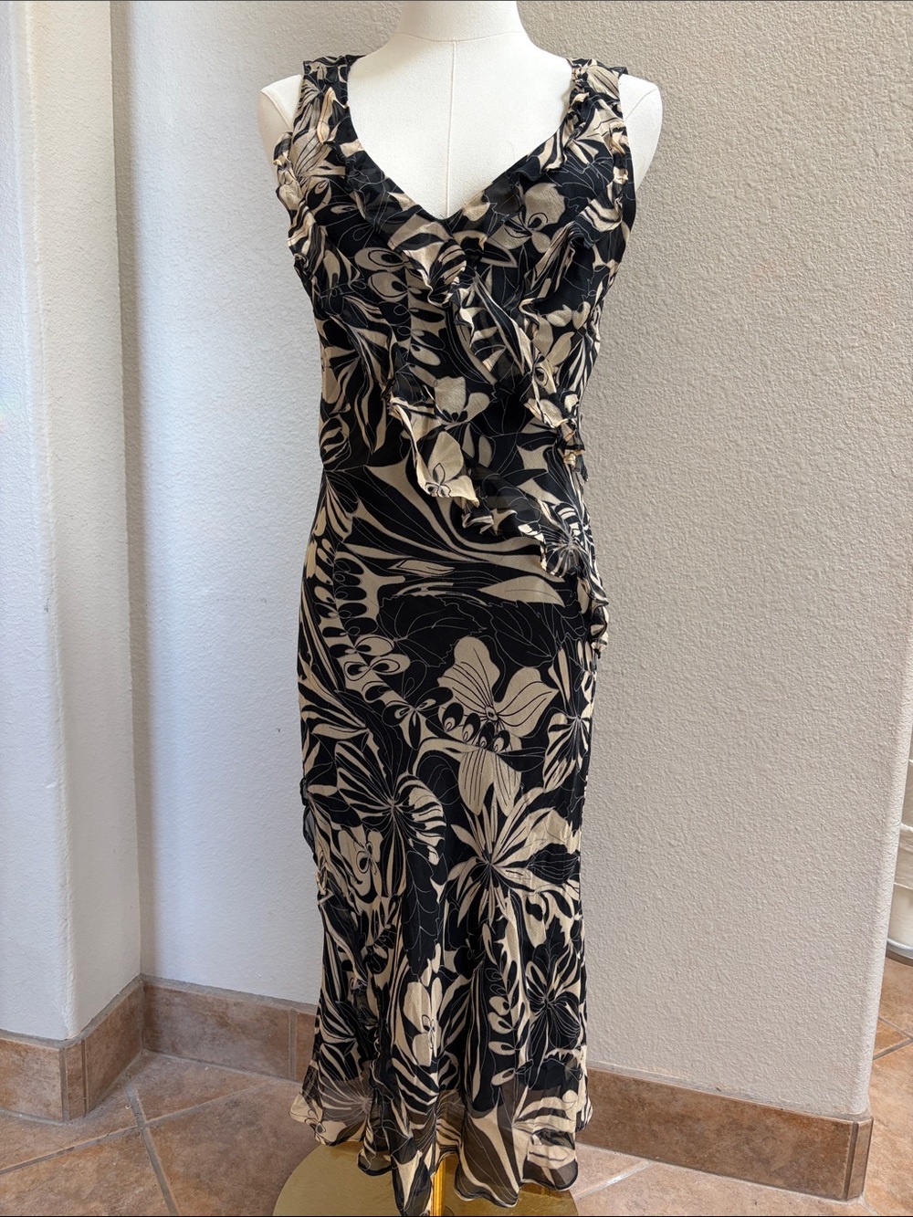 Vintage Robbie Bee 100% Silk Black Beige Floral Ruffle Dress